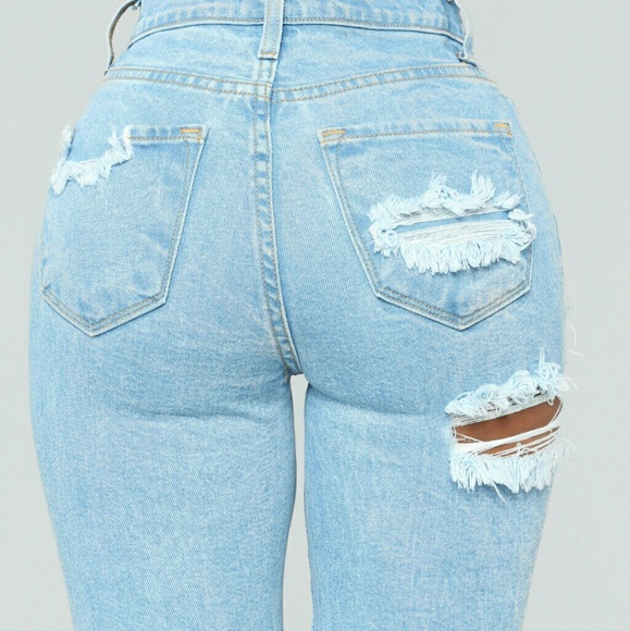 'Giving your side eye' bermuda high rise shorts - Picture 6 of 6